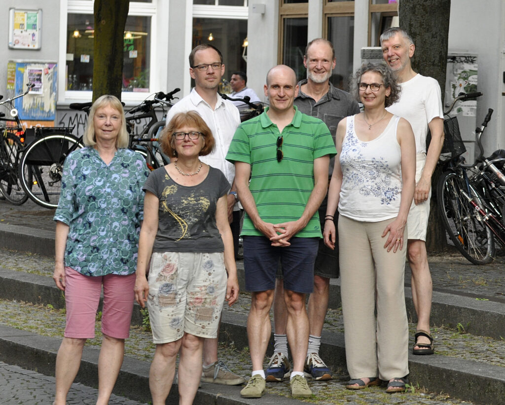 Teile des Kandidaten-Teams, welches das Bündnis für nachhaltige Stadtentwicklung Göttingen (BfnS) für die Kommunalwahl im September aufgestellt hat.